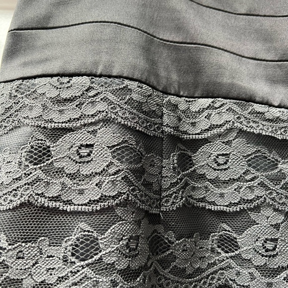 Silver, gray lace and satin cumberbun style pencil skirt. - Picture 2 of 3